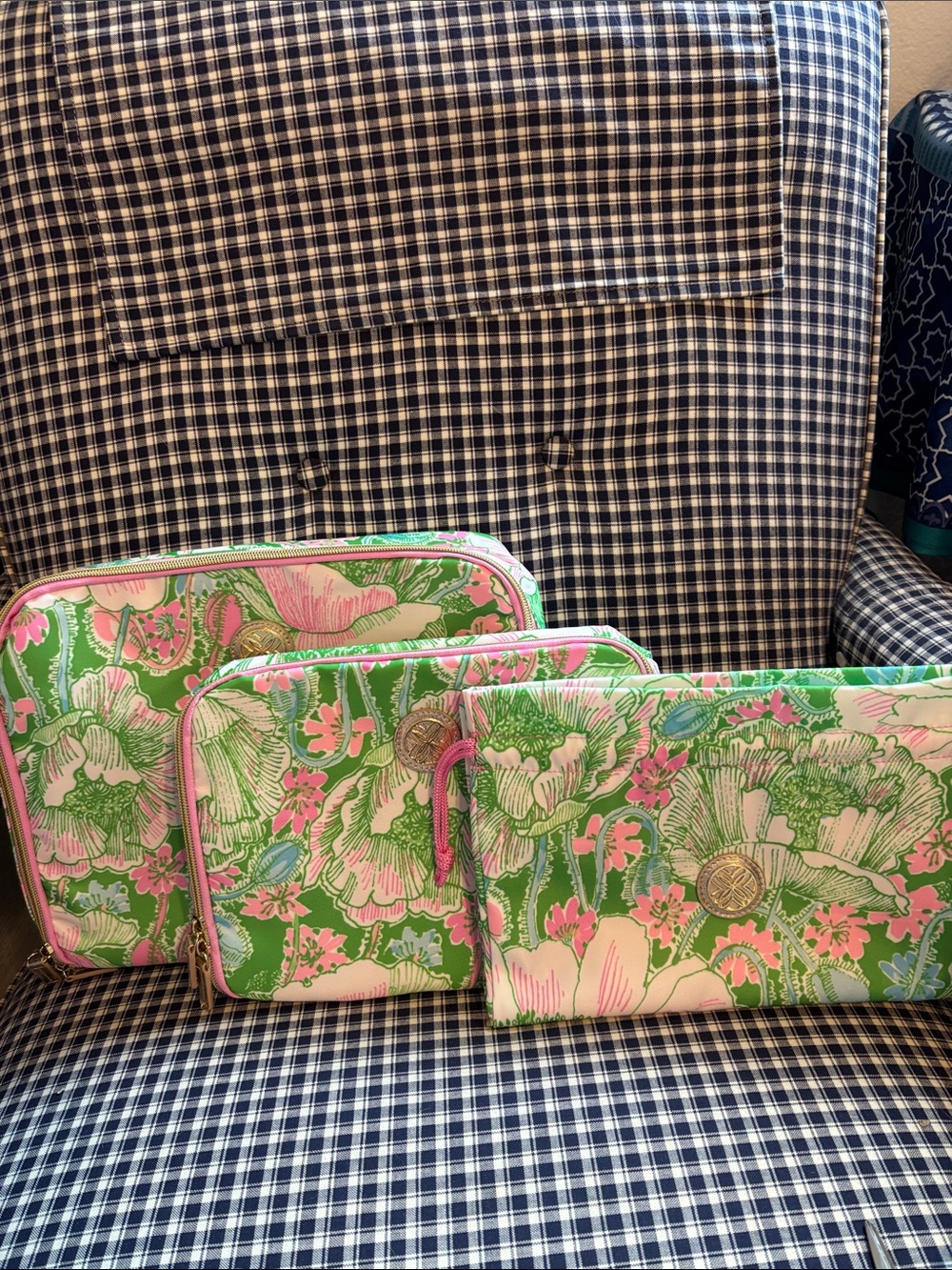 Lilly Pulitzer Green & pink floral packing cubes and shoe bag